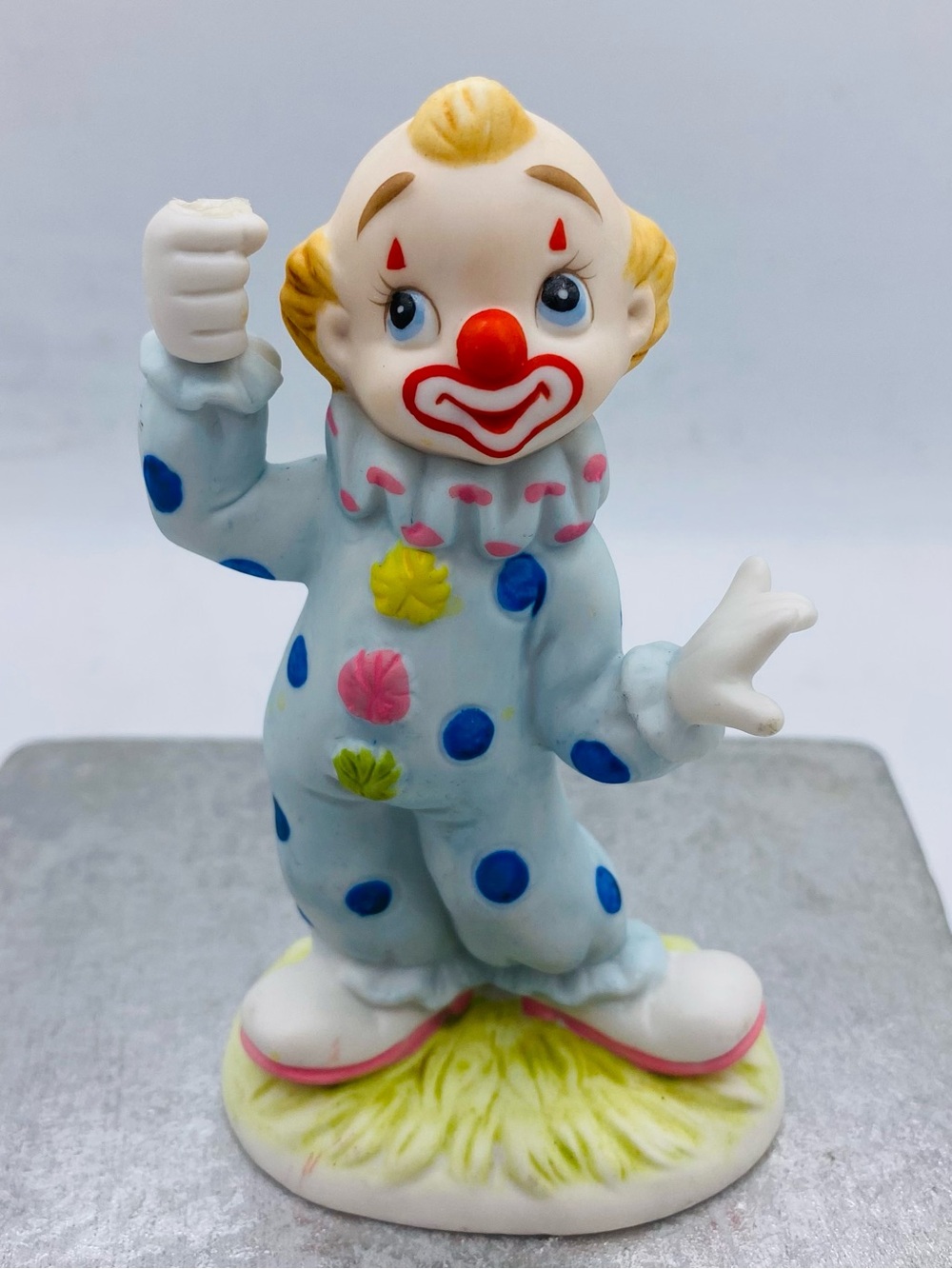 Vintage Lefton China Hand Painted Clown Figurine Model 04036 1984 Porcelain